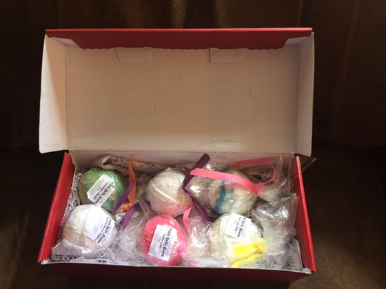.Bath Bomb Set of 6 Subscription Box